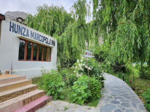 Hunza Marcopolo Inn Gulmit
