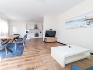 Apartment Laganini - Podstrana