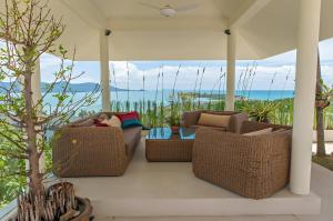 Lora 3br golden sunset view