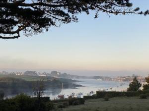 Maisons de vacances KER LAN - Maison de caractere avec SPA et vue mer : photos des chambres