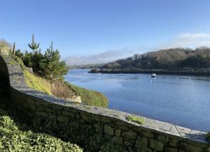 Maisons de vacances KER LAN - Maison de caractere avec SPA et vue mer : photos des chambres