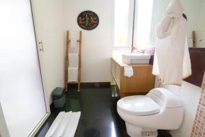 Ưu đãi Đặc biệt - Hai Phòng Tiêu chuẩn Giường Đôi (Special Offer - Two Standard Double Room)