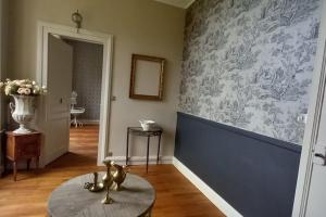 Chateau de Joudes Suite de la Baronne