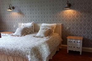 Chateau de Joudes Suite de la Baronne