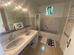 Maisons de vacances Maison 6 personnes au calme 6MERL10 : photos des chambres