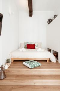 Mercanti Modern Flat - Balcony - Torino centro