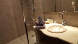 Hotels Logis Hotel - Restaurant Residence Les Cedres : photos des chambres