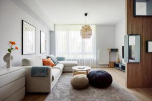 Elegant Home Overlooking the Music Academy