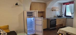 Rooms & Apartments Kepic, AIRPORT accomodation