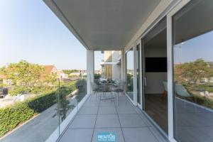 Zwem & Zen - spacious apartment with outdoor pool