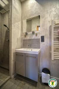 Maisons de vacances Les Platanes : photos des chambres