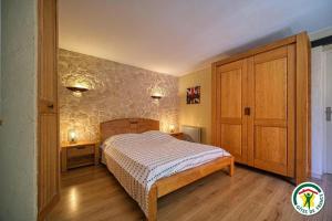 Maisons de vacances Les Platanes : photos des chambres