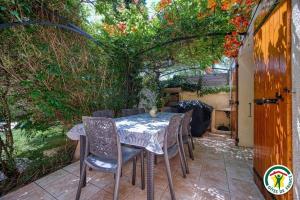 Maisons de vacances Les Platanes : photos des chambres