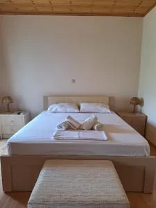 Grandpa's House - 贾尔