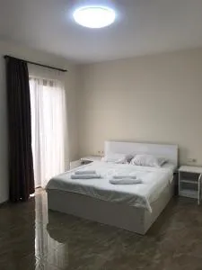 Комфортные номера с санузлом 200 м до моря - Khuts'ubani