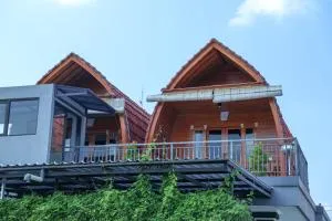 Lumbung Kembar Homestay - Munggu