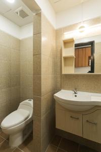 Spacious Studio in the City Soho Condominiums