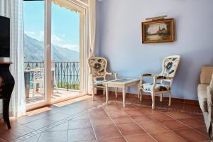 SEAVIEW Apartment with POOL