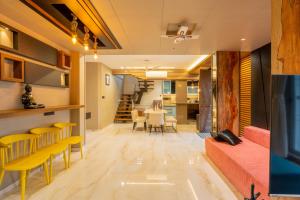 Alaya Stays - Imperial Mystara 5BHK near Khandala Hills