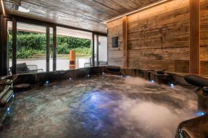 The Hideaway at Longtail