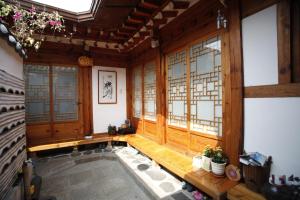 Inwoo Guesthouse