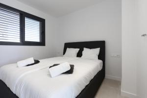 Modern Luxury Suite with Terrace in Higueron