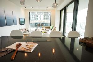 Huswell - Beautiful apartment with communal pool and gym