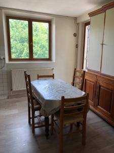 100metres du château au 116 Rue de la République vizille