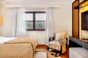 Double or Twin Room with City View room in Pousada Forte da Horta