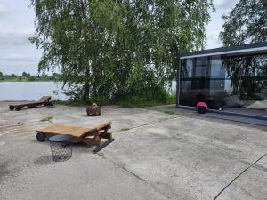 Pamesta kuģu piestātne