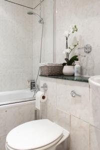 Spacious 1 bed Sloane Square