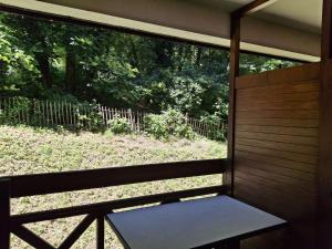 Studio avec balcon, parking et wifi à Brides-les-Bains - FR-1-512-275