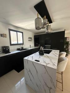 Villa plain pied avec piscine