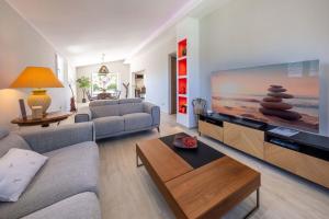 06AK1 - Villa 4 bedrooms swimming pool and sauna