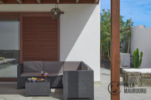 VILLA MAURUURU - 10 minutes walking to Marina Rubicón, heated pool, BBQ & office space with desk and high speed internet