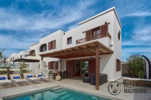 VILLA MAURUURU - 10 minutes walking to Marina Rubicón, heated pool, BBQ & office space with desk and high speed internet