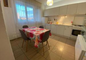 Majas place in city center