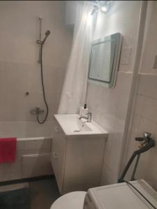 Majas place in city center