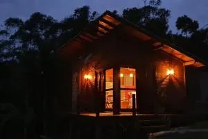 Chalé aconchegante com hidro no pé da serra - Orleans