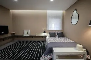 Birds Shelter & Birds Leaves - Sobrado