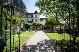Logis Hotels - Hotel Restaurant Domaine Les Falaises : photos des chambres