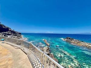 Casa Playa, Newly renovated, BBQ, Pool, Terrace