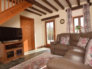 2 Bed in Fowey LTBUZ