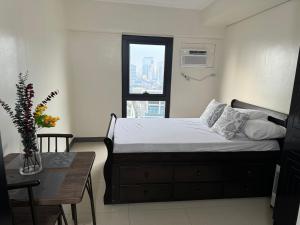 Minimalist Condo - Studio 7, Diliman Quezon City near GMA7
