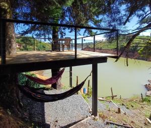 Tree House, Cabaña privada con Jacuzzi y canoa