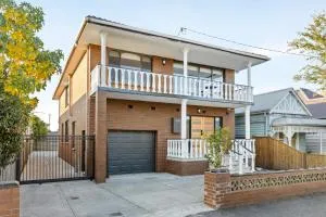 Charming retreat in Footscray - Seddon