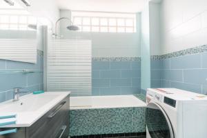 Appartements Le Blanqui - Face RER B Free Parking : photos des chambres