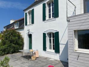 Maisons de vacances Maison avec vue mer et acces plage a Plougasnou : photos des chambres