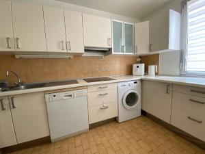 Appartements Appartement spacieux Paris Vanves Parc des expositions : photos des chambres