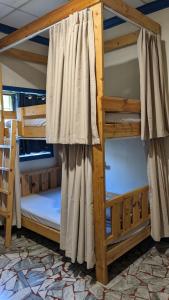Giường Trong Phòng Ngủ Tập Thể Cho Cả Nam Và Nữ 6 Giường (Bed in 6-Bed Mixed Dormitory Room)
